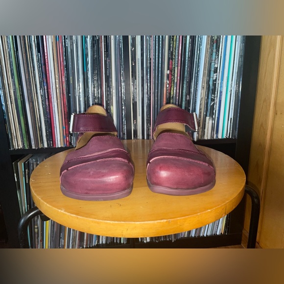 Fluevog Size 8 Sakura Sandals Purple (FITS SIZE 9) - Picture 8 of 9